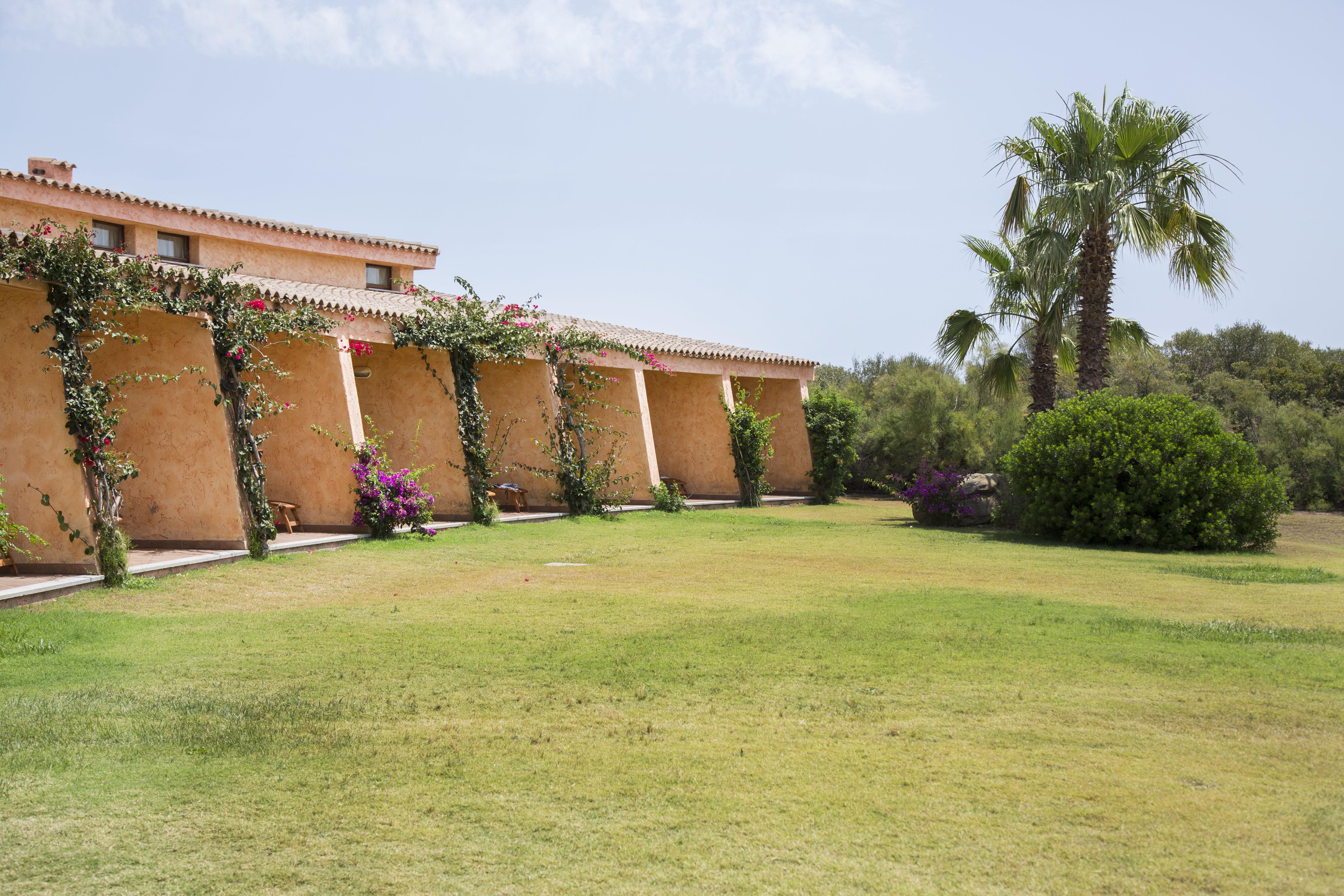 Sant'Elmo Beach Hotel Castiadas Exterior foto