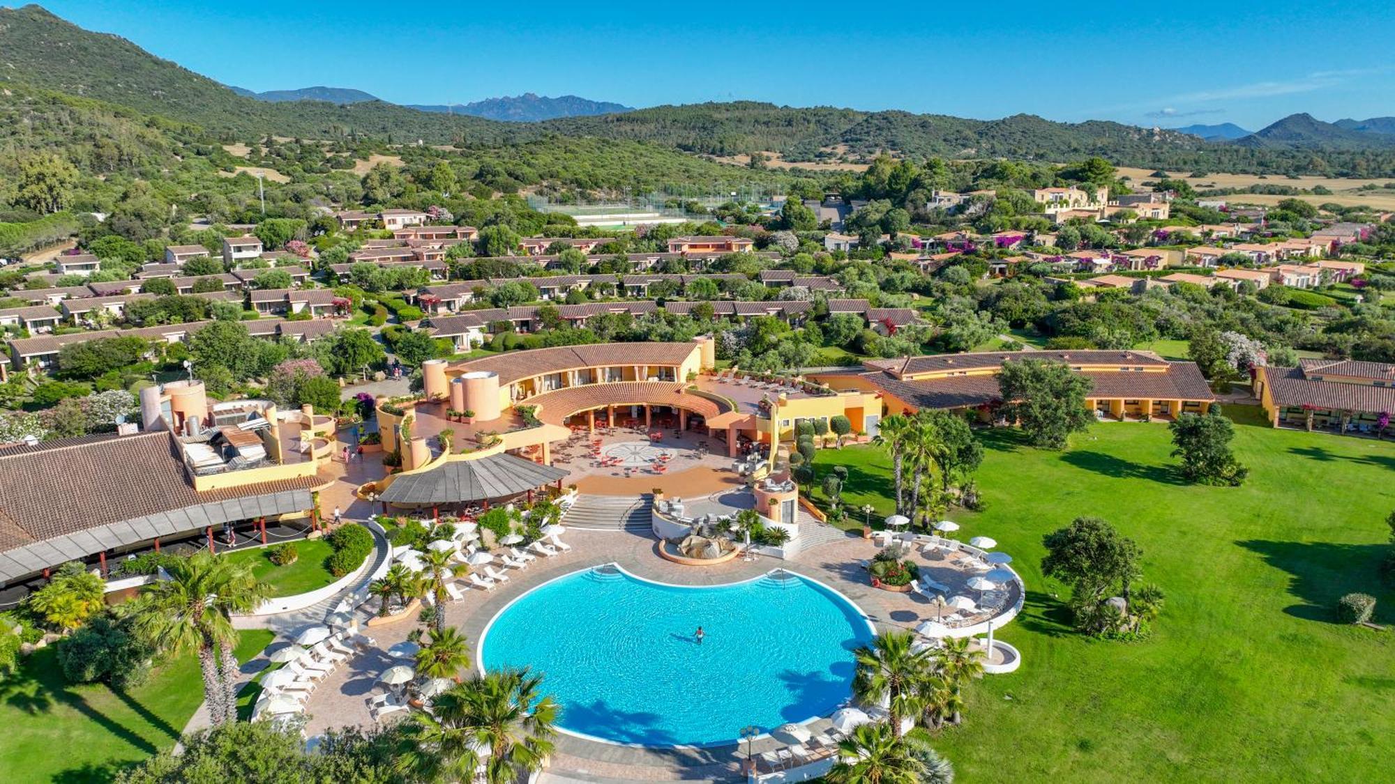 Sant'Elmo Beach Hotel Castiadas Exterior foto