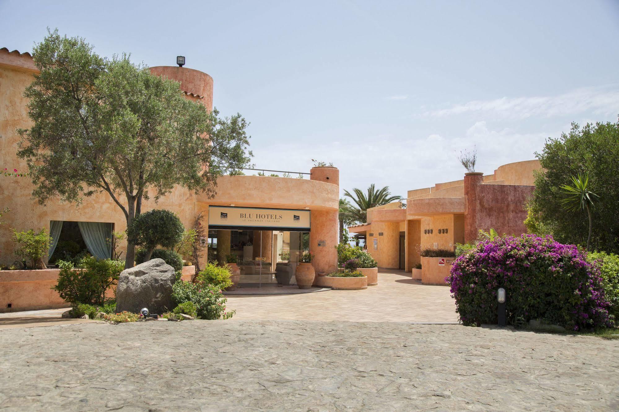 Sant'Elmo Beach Hotel Castiadas Exterior foto