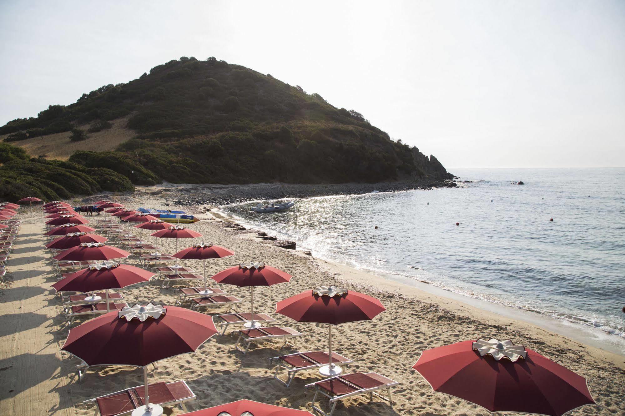 Sant'Elmo Beach Hotel Castiadas Exterior foto